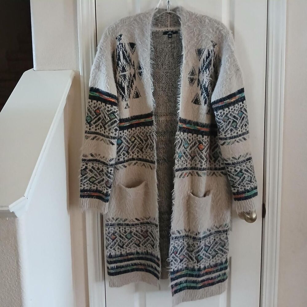 Multi-colored tribal southwestern Aztec-inspired pattern fuzzy cardigan L Boho